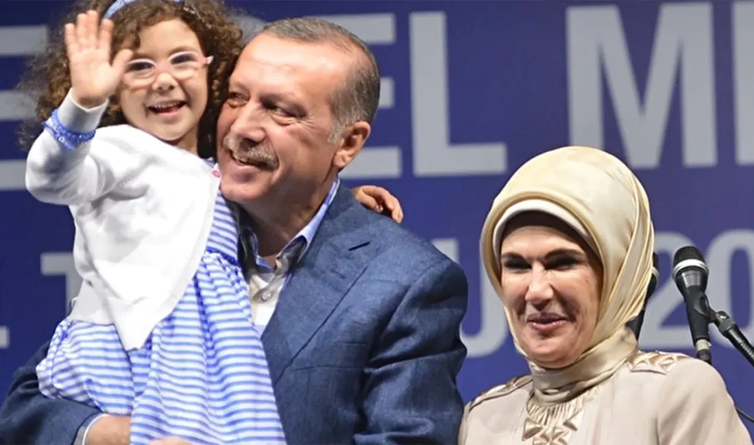 Türkiye Cumhuriyeti Cumhurbaşkanı Recep Tayyip Erdoğan yeni yaşını kutlarken milyonlarca