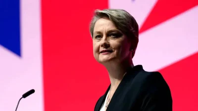 İran’ın casusluk suçlamasıyla bir İngiliz vatandaşına verdiği 10 yıllık hapis