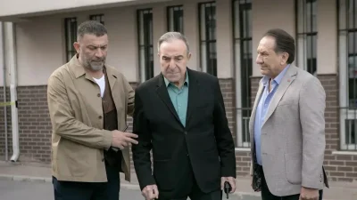 Kanal D ekranlarının fenomen dizisi Arka Sokaklar 739. bölümüyle izleyicileri