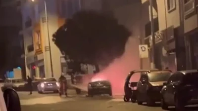 Çanakkale’nin Kepez beldesinde gece yarısı alevlere teslim olan otomobil adeta