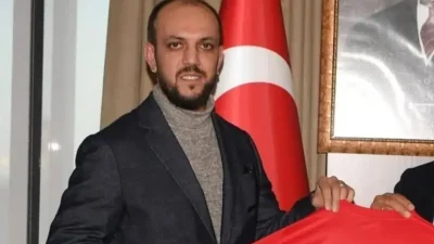 İzmir’in köklü kulüplerinden Göztepe’nin yönetim kadrosunda sergilediği performansla dikkatleri üzerine