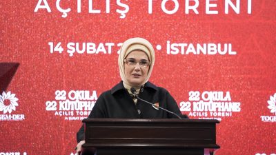 Emine Erdoğan, TOGEM-DER tarafından hayata geçirilen “22 Okula 22 Kütüphane”
