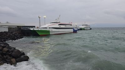 Marmara Denizi’ni etkisi altına alan şiddetli fırtına ve olumsuz hava