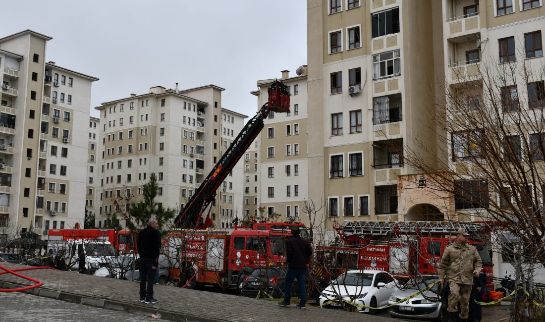 Batman’da Kardelen Mahallesi’ndeki TOKİ konutlarında bodrum kattan yükselen alevler kısa