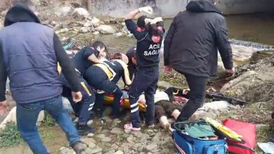 Sinop’un Erfelek ilçesinde etkili olan şiddetli fırtına, üzerinde fotoğraf çektiren