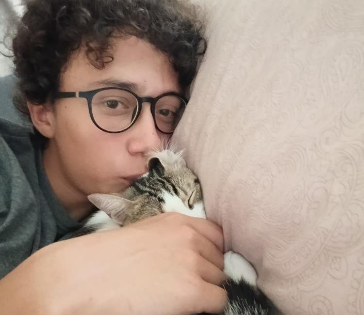 Aydın’ın Efeler ilçesinde yaşayan 16 yaşındaki lise öğrencisi Enes Kocagöz,