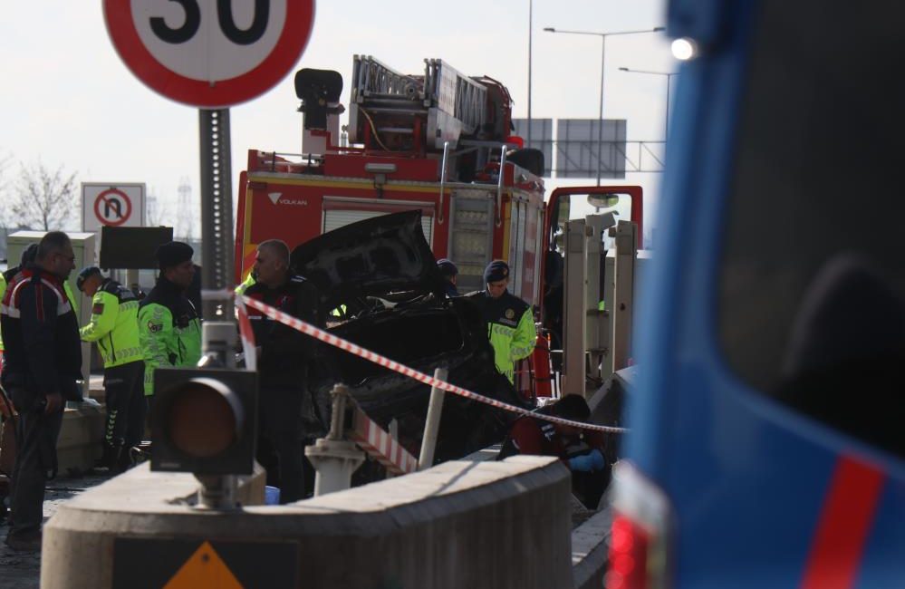 Kuzey Marmara Otoyolu’nun Sakarya kesiminde bulunan Karasu gişelerinde meydana gelen