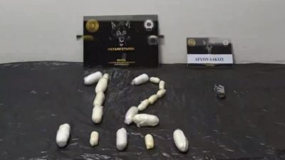 Bingöl’de polisin dikkati sayesinde durdurulan iki şüphelinin vücudundan çıkan uyuşturucu