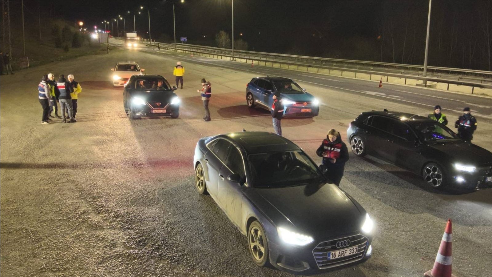 Bilecik İl Jandarma Komutanlığı tarafından il genelinde eş zamanlı olarak