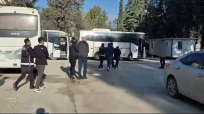 Hatay merkezli 8 ilde düzenlenen dev operasyonla gümrük geçişlerinde rüşvet