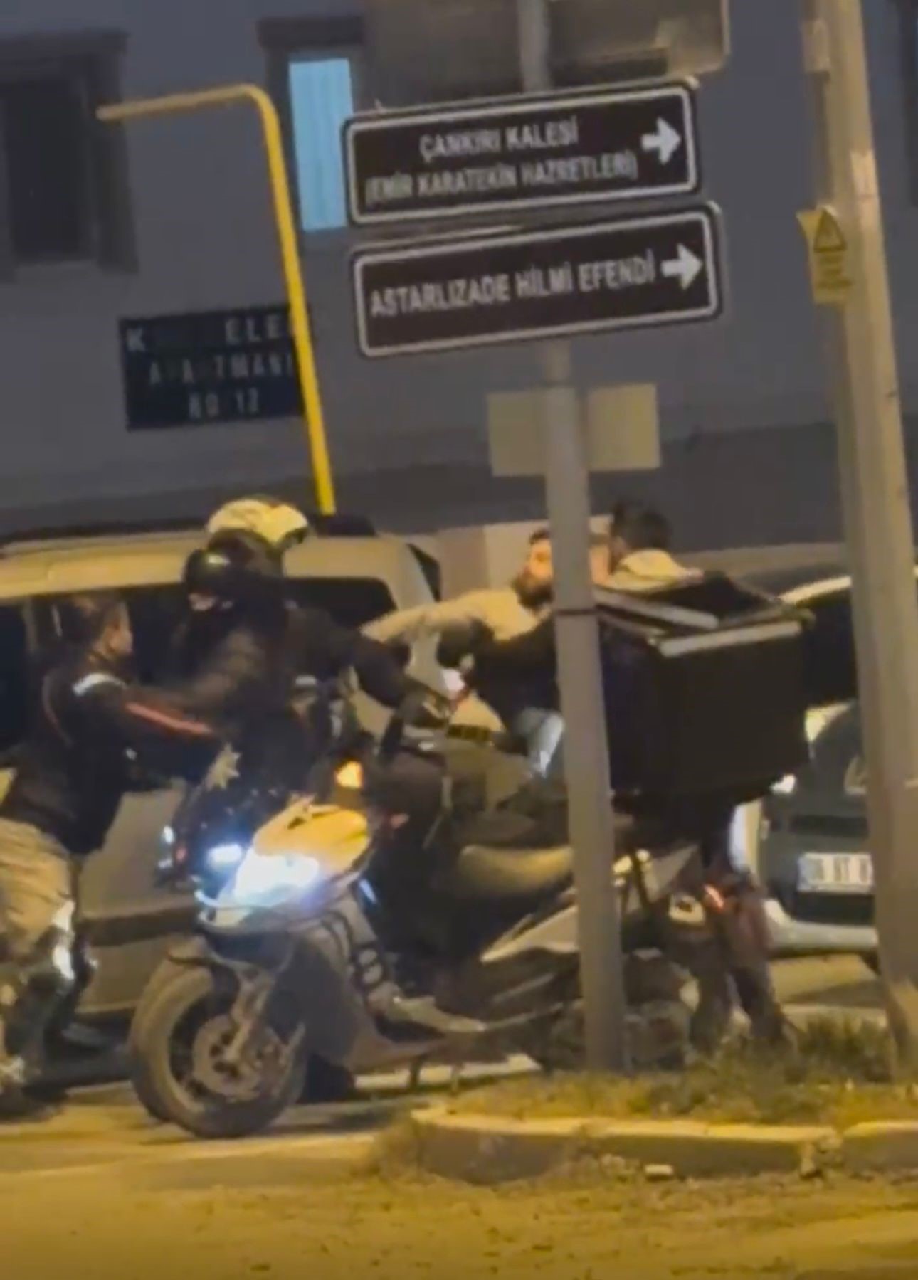 Çankırı’da iki grup arasında trafik meselesi yüzünden çıkan sözlü tartışma