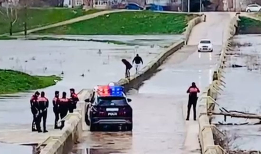 Edirne’de sağanak yağış sonrası sular altında kalan tarihi Yalnız Göz