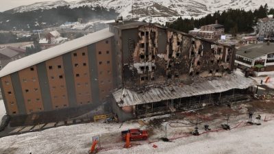 Bursa Uludağ’da denetimlerdeki eksiklikler nedeniyle kapalı olması gerekirken çıkan yangında