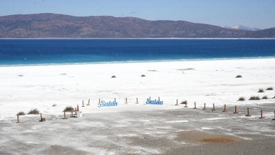 Burdur’un Yeşilova ilçesinde yer alan ve eşsiz turkuaz rengiyle büyüleyen