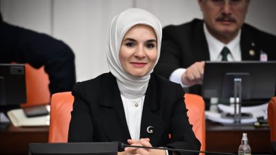 Aile ve Sosyal Hizmetler Bakanı Mahinur Özdemir Göktaş, dijital dünyada