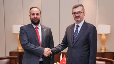 Cumhurbaşkanlığı İletişim Başkanı Burhanettin Duran, Suriye Enformasyon Bakanı Hamza Mustafa