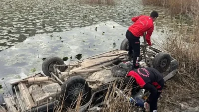 Kahramanmaraş’ın Pazarcık ilçesinde meydana gelen trajik kazada, virajı alamayarak yol
