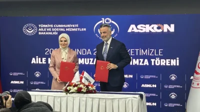 Aile ve Sosyal Hizmetler Bakanı Mahinur Özdemir Göktaş, çocuklu ailelerin