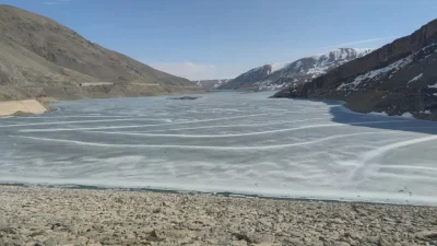 Van genelinde etkisini artıran aşırı soğuk hava dalgası su kaynaklarını