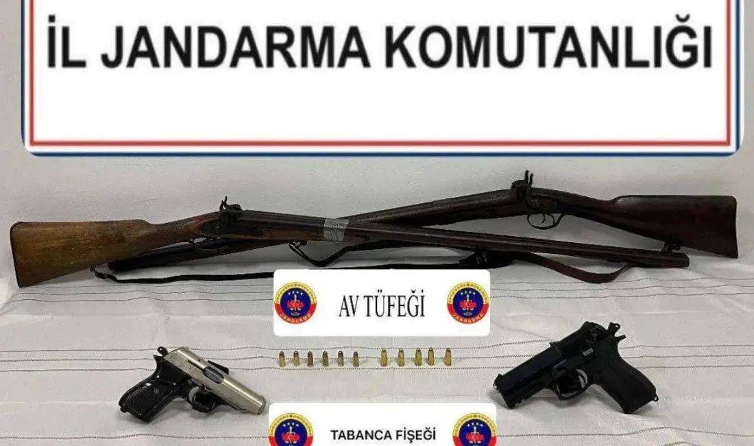 Burdur İl Jandarma Komutanlığı ekipleri tarafından düzenlenen geniş kapsamlı operasyonda