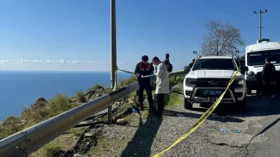 Antalya’nın Gazipaşa ilçesinde yol kenarında cansız bedeni bulunan 45 yaşındaki