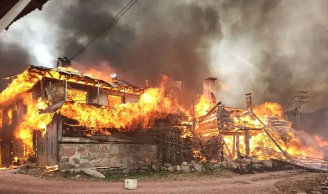 Kocaeli’nin Başiskele ilçesinde tek katlı bir evde aniden yükselen alevler
