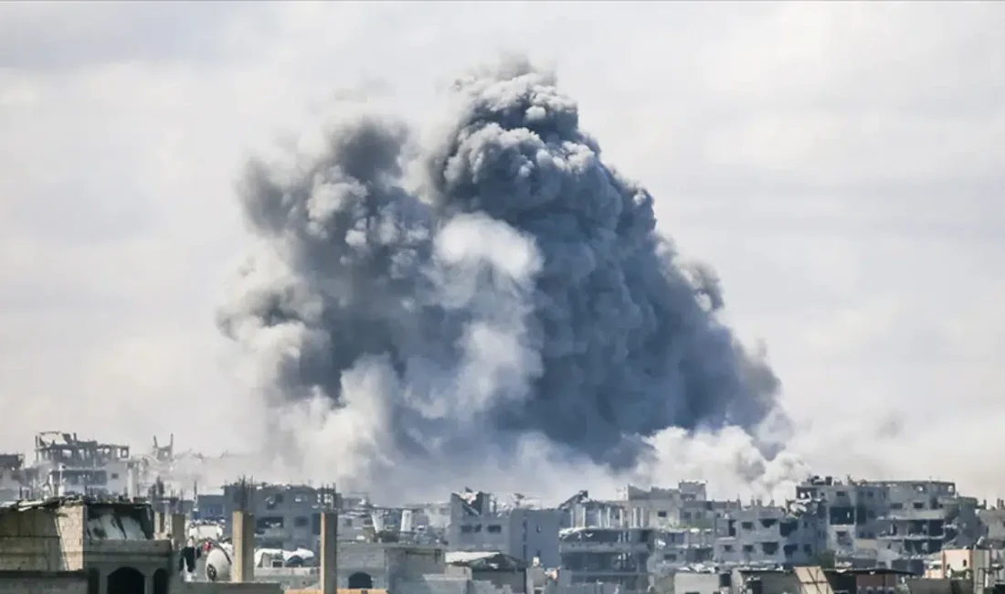 Gazze’de mübarek Ramazan ayının ilk gününde İsrail ordusunun düzenlediği saldırılar