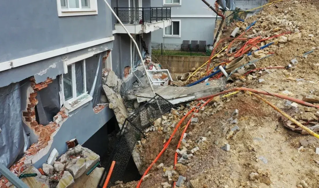 İzmir’in Menemen ilçesinde yağışların ardından yerle bir olan ve bölge