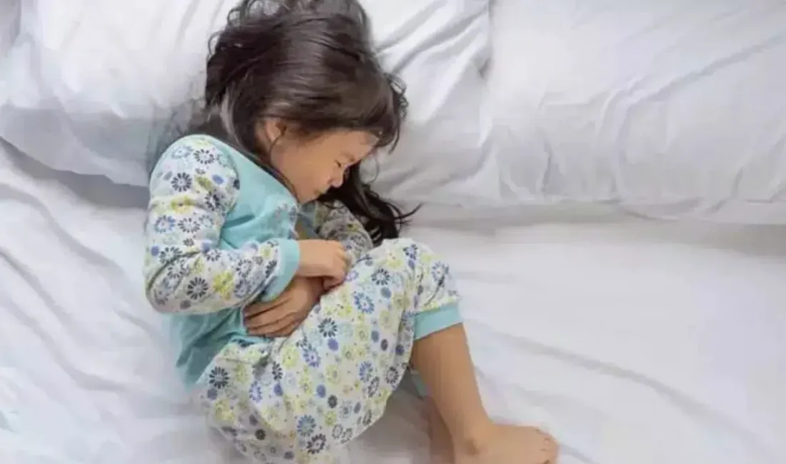 Hatay’da karın ağrısı ve bulantı şikayetleriyle hastaneye başvuran 14 yaşındaki