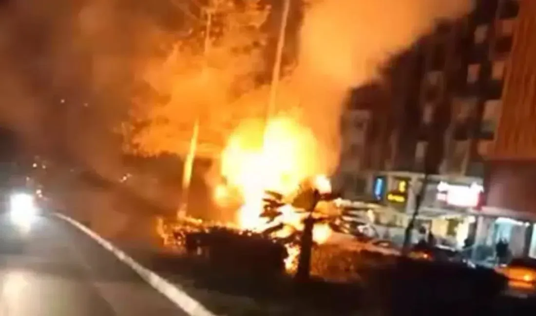 Karabük’ün tarihi atmosferiyle ünlü Safranbolu ilçesinde, geceyi aydınlatan direklerden birinde