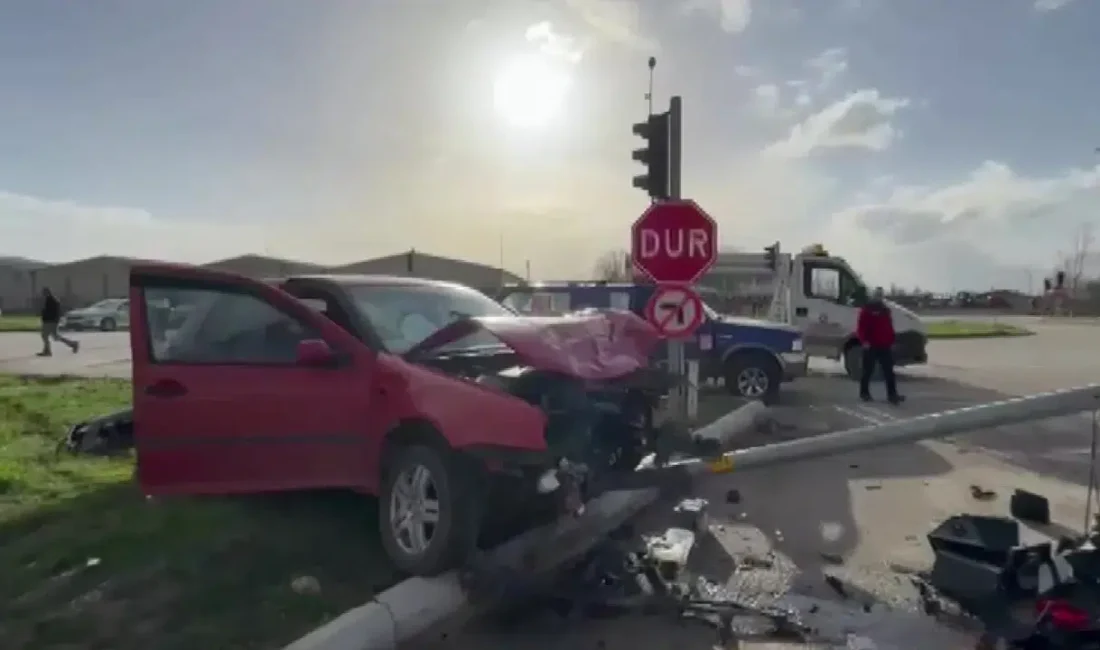 Amasya’da gün içinde meydana gelen trafik kazasında bir otomobil ile