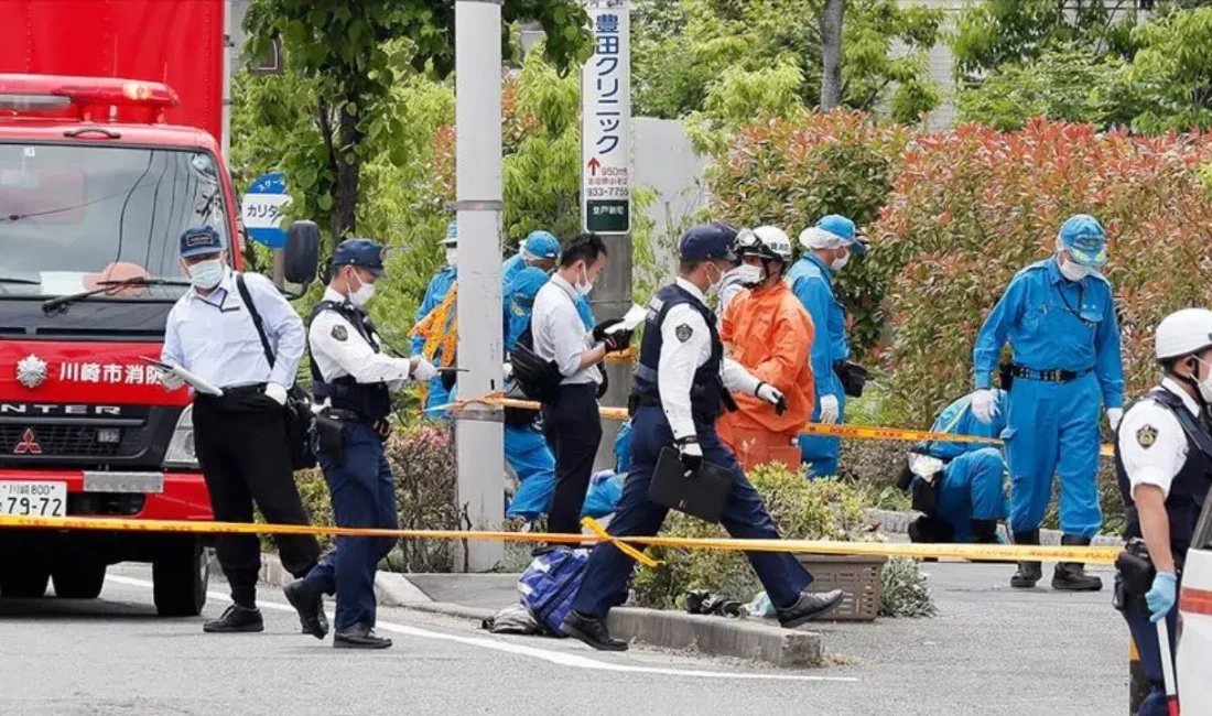 Japonya’nın Osaka kenti, sokak ortasında yaşanan kanlı bir hesaplaşmayla sarsıldı.