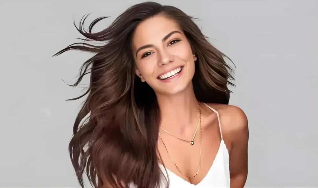 Televizyon dünyasının en çok konuşulan isimlerinden biri olan Demet Özdemir’in