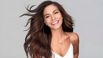 Televizyon dünyasının en çok konuşulan isimlerinden biri olan Demet Özdemir’in