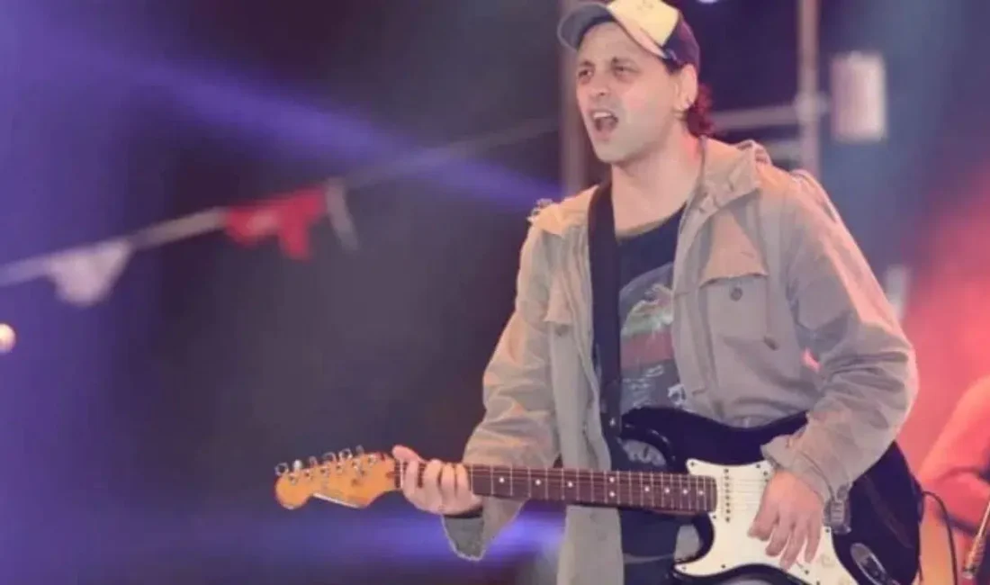 Rock müziğin sevilen ismi Kaan Tangöze, yıllardır üzerinden çıkarmadığı ve