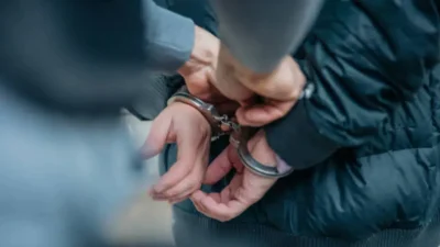 Kocaeli’nin Körfez ilçesinde akıllara durgunluk veren bir olay yaşandı. Basit