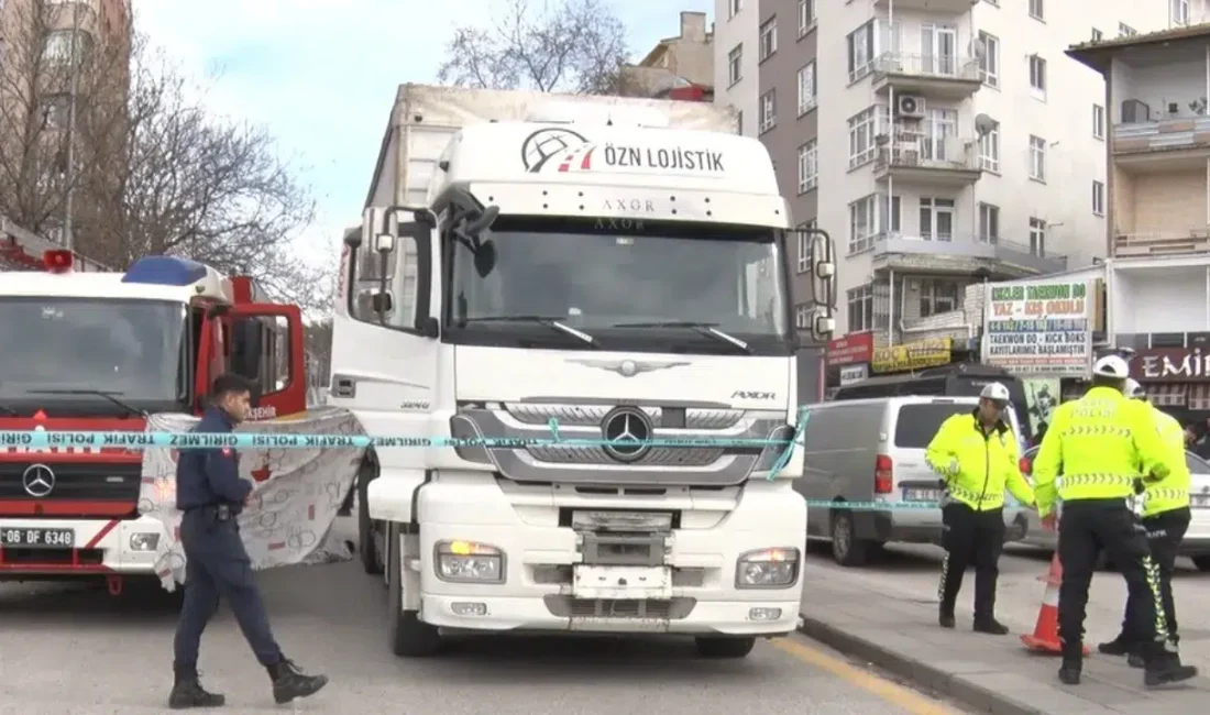 Ankara’nın Çankaya ilçesinde meydana gelen feci trafik kazasında, yolun karşısına