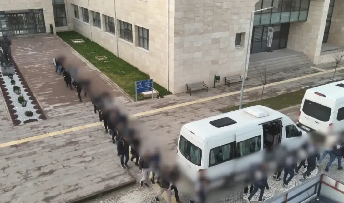 Afyonkarahisar merkezli 18 ilde eş zamanlı olarak gerçekleştirilen dev operasyonda,