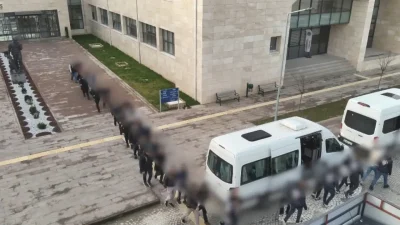 Afyonkarahisar merkezli 18 ilde eş zamanlı olarak gerçekleştirilen dev operasyonda,