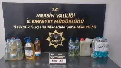 Mersin’de zehir tacirlerine yönelik düzenlenen nefes kesen operasyonda, bir araç