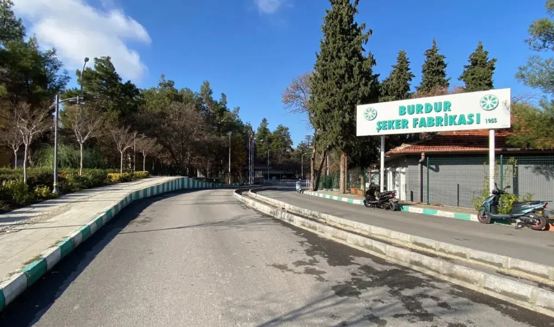 Burdur’da faaliyet gösteren bir fabrikada rutin bakım çalışmaları yapıldığı sırada