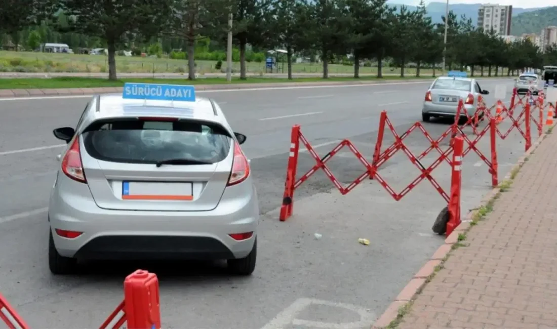 Milyonlarca sürücü adayını yakından ilgilendiren kritik bir gelişme yaşandı. Kamu
