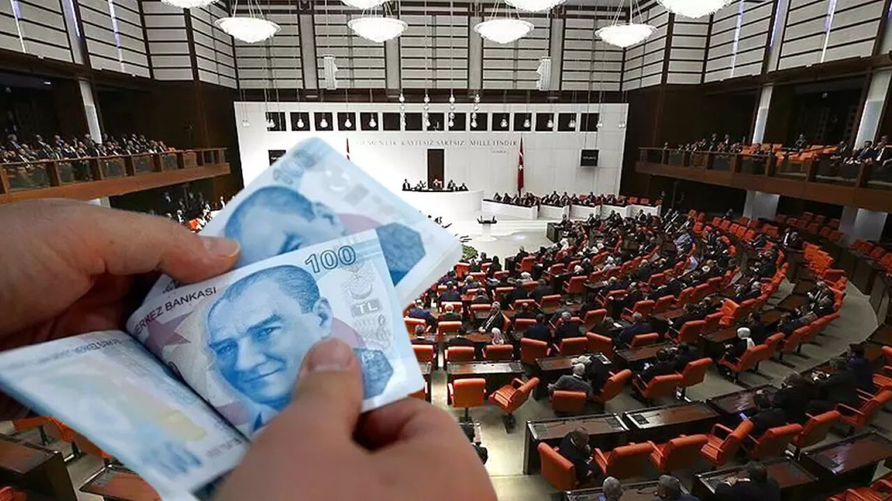 Milyonlarca emeklinin heyecanla beklediği Ramazan Bayramı ikramiyesi için Türkiye Büyük