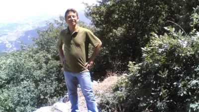 Manisa’nın Alaşehir ilçesinde spor yapmak için gittiği halı sahada aniden