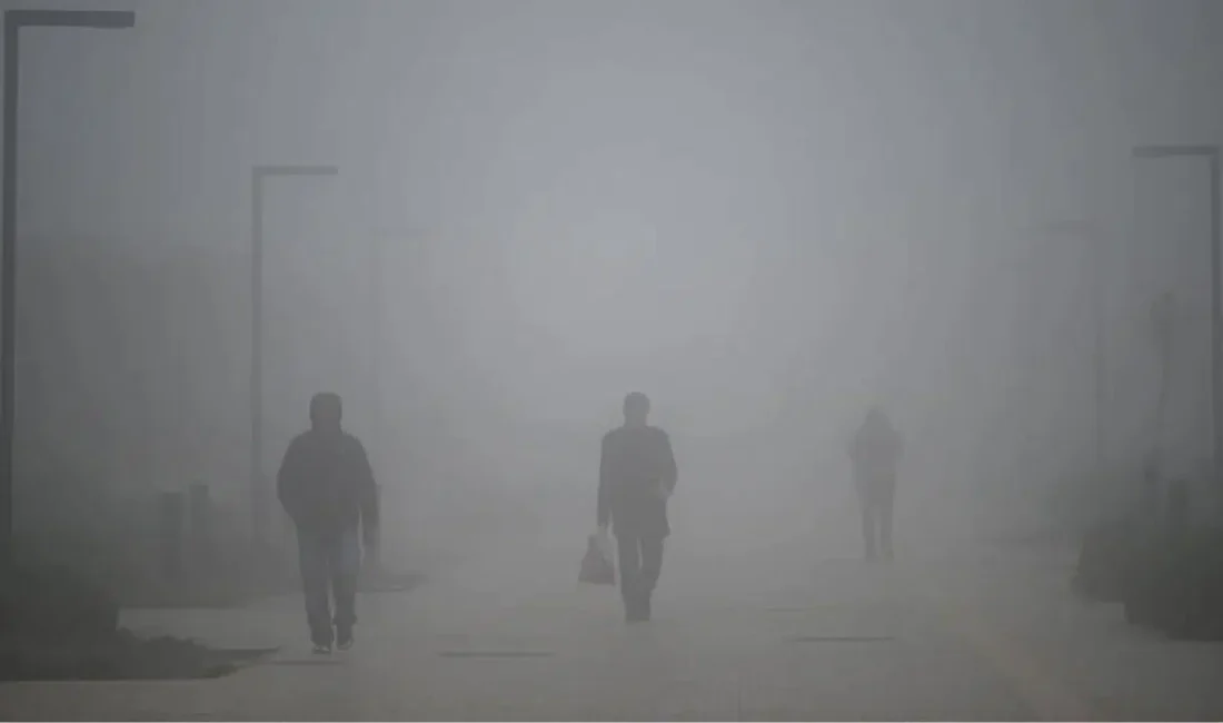 Hakkari’nin Yüksekova ilçesinde aniden bastıran ve gece boyunca etkisini sürdüren