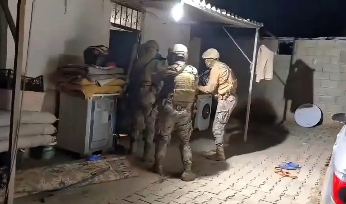 Şanlıurfa’da uyuşturucu ile mücadele kapsamında sokak satıcılarına yönelik gerçekleştirilen geniş