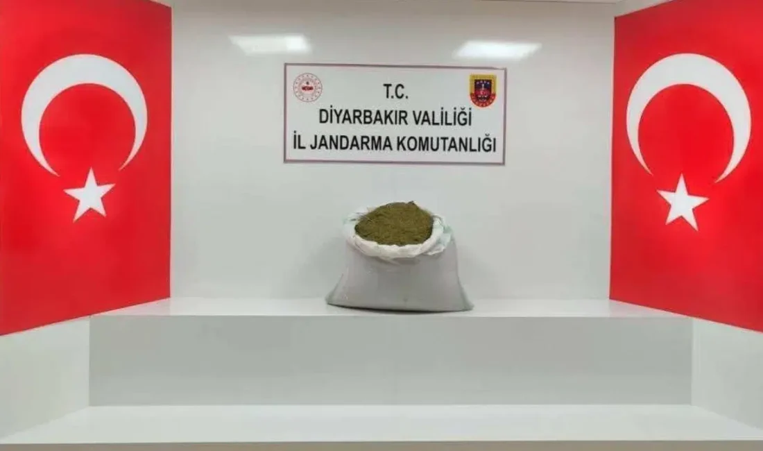 Diyarbakır’da jandarma ekiplerinin titizlikle yürüttüğü uyuşturucu operasyonunda zehir tacirlerine büyük