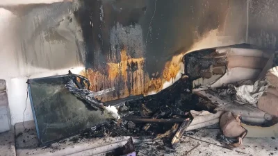 Hakkari’nin Durankaya beldesinde soba bacasından sıçrayan kıvılcımların yol açtığı yangın