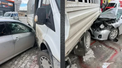 Aksaray’da seyir halindeki bir otomobilin, yolun karşısına geçmek için manevra