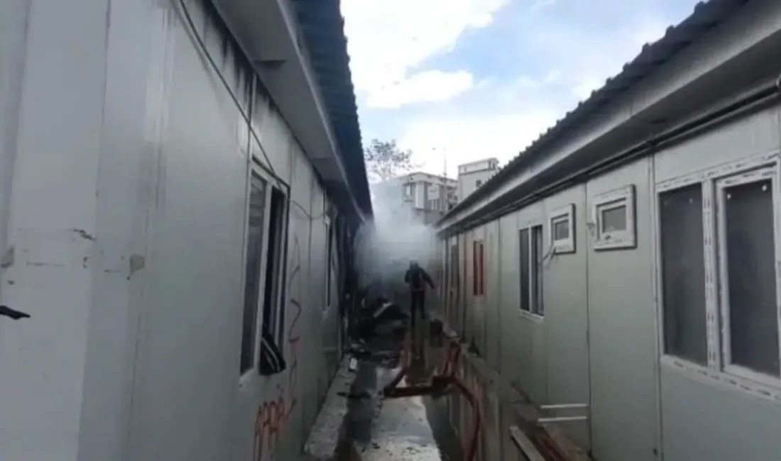 Malatya’da işçilerin konakladığı prefabrik yatakhanede aniden yükselen alevler büyük korku